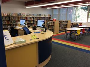 circulation desk 